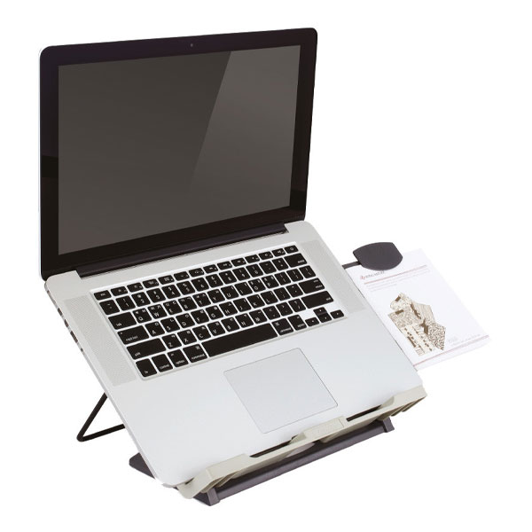 07_Defianz_Versa_Stand__88099